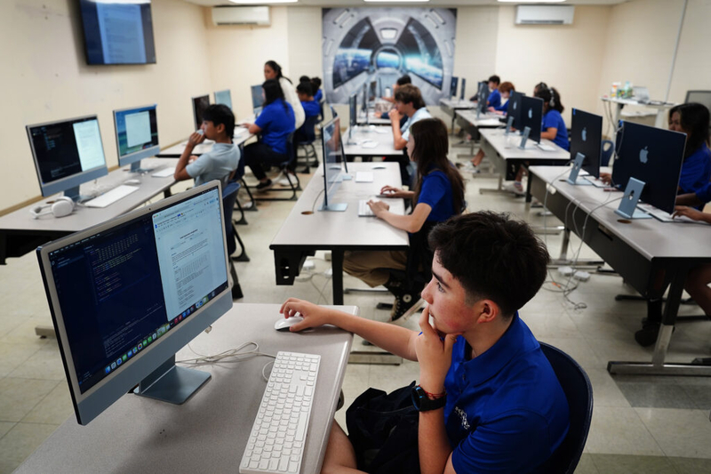 Artificial Intelligence Is Here To Stay. Are Hawaiʻi Schools Ready?