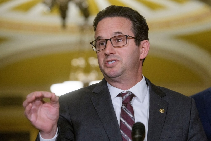 Schatz Pushes AI Oversight As Tech Goes Rogue: ‘Humans In Control’