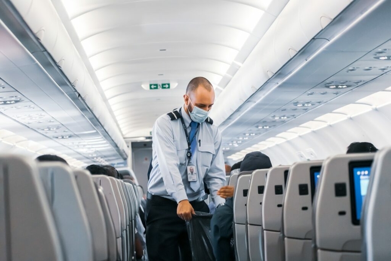Federal judge in Florida throws out national mask mandate for travelers