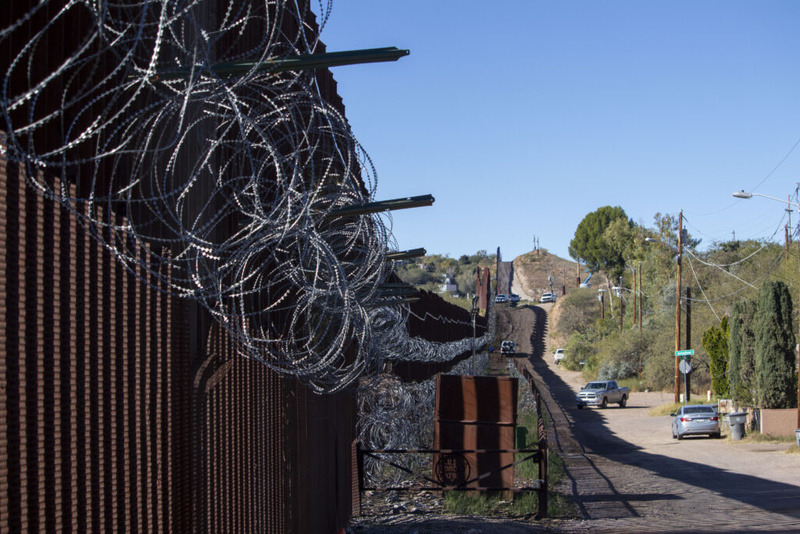 Appeals court upholds ‘Secure the Border Act’ that jails border crossers