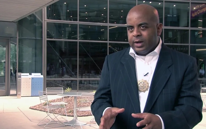 Kris Mayes hits Warren Petersen for campaigning alongside an activist she indicted for fraud