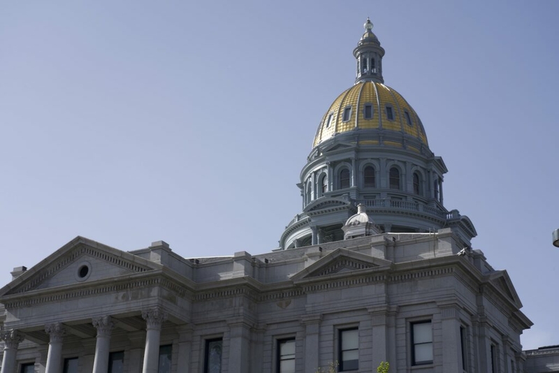 EpiPens would cost less under bill that passes Colorado House