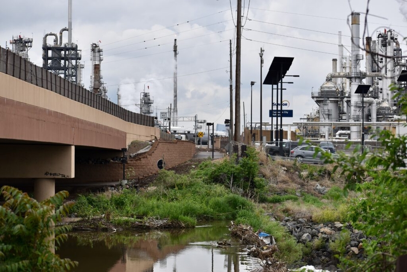 Colorado environmental groups decry ‘backroom deal’ over Suncor water permit