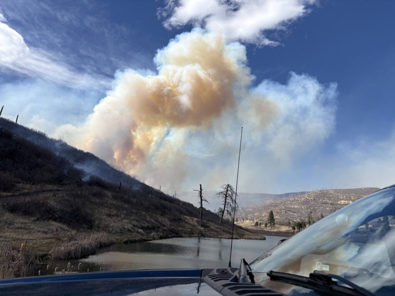 Fire near Colorado-New Mexico border reaches more than 1,000 acres