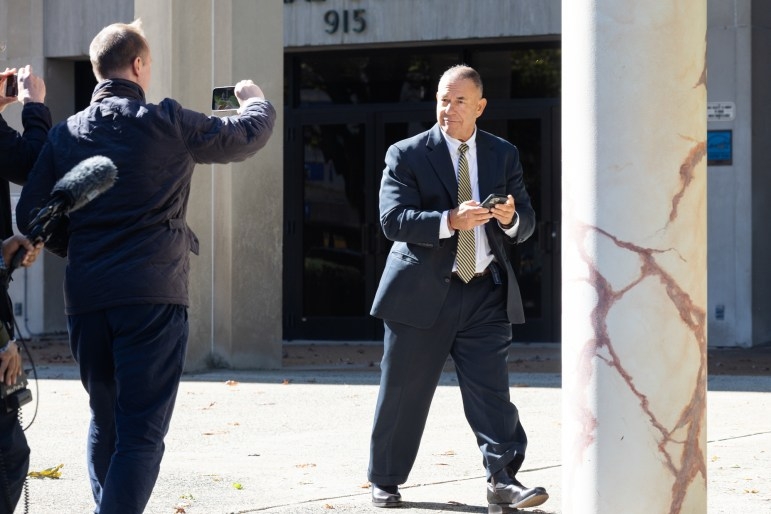 Kosta Diamantis, still a fugitive, sentenced to 84 months