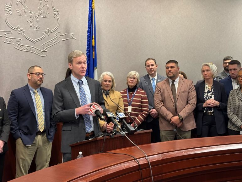House Dems would trim rebate program to aid local schools