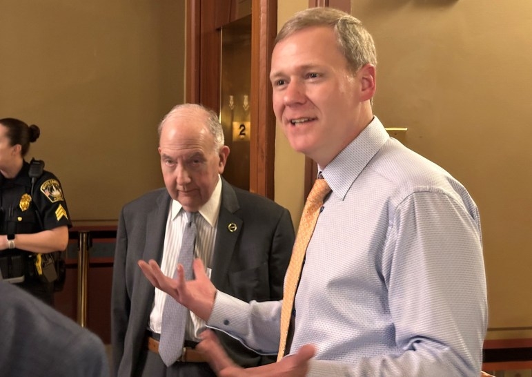 Two Republicans sue top Democrats over ’emergency’