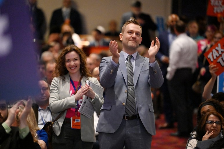 Josh Elliott brings ‘black sheep’ instinct to gubernatorial challenge