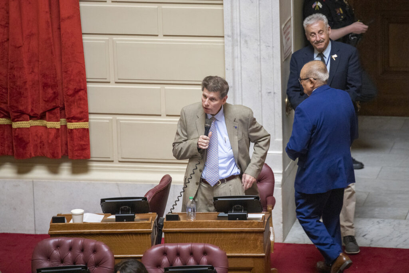 Kratom regulation bill clears Rhode Island House