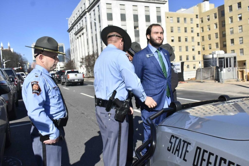 North Georgia state senator arrested trying to force way into House chamber