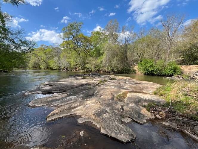 NE Georgia community ruffled over planned poultry processing plant’s potential for river pollution