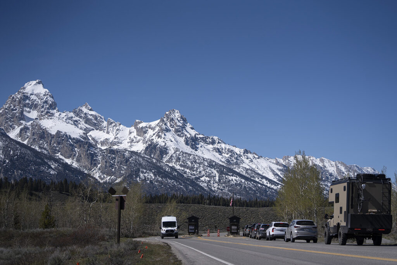 Foreign visitors shell out more for Yellowstone, Grand Teton National Park visits