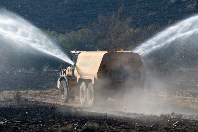 Crews building transmission line use equipment to help fight wildfires near Oregon-Idaho order