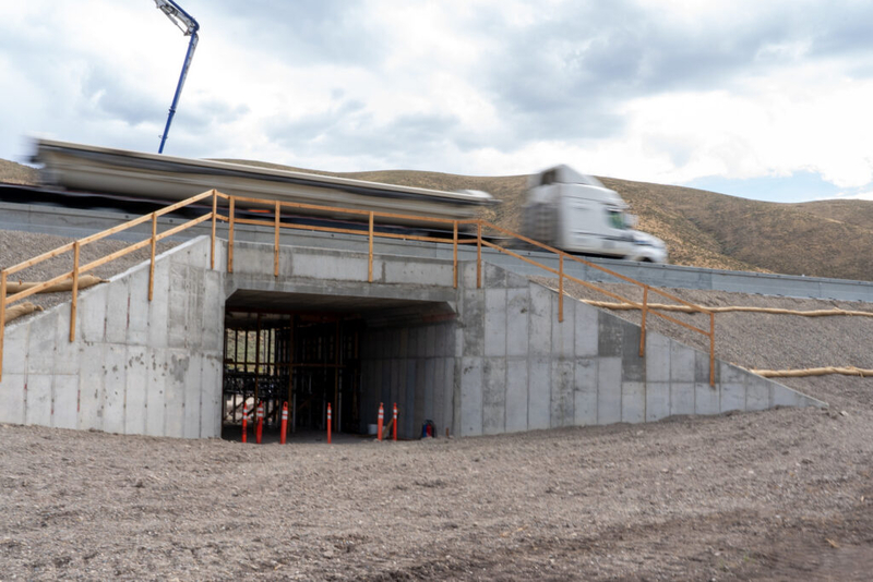 Crews finishing new wildlife crossing in southeast Idaho to protect migrating deer