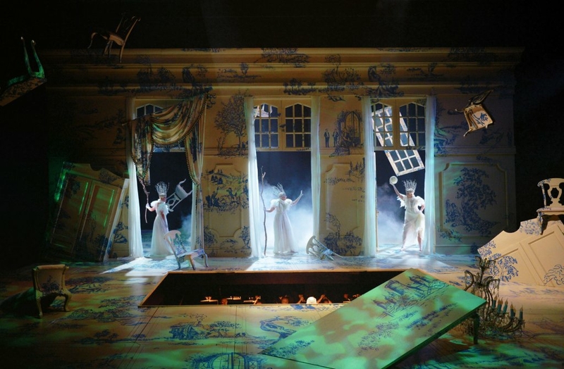 Metro opera cancels season