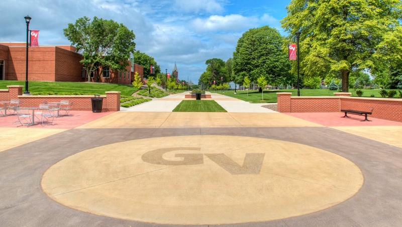 Graceland, Grand View universities announce partnership for accelerated degrees path
