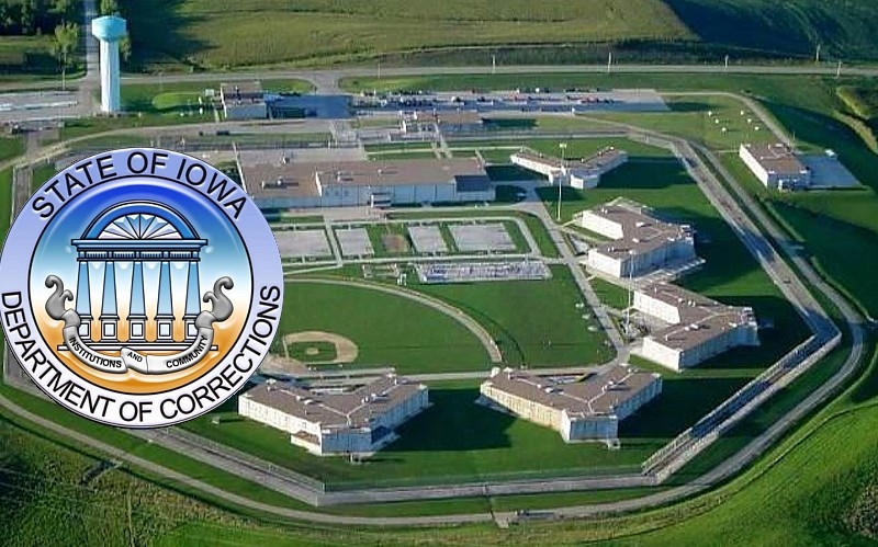 After an Iowa inmate’s death, state prison nurse’s license is suspended for 90 days