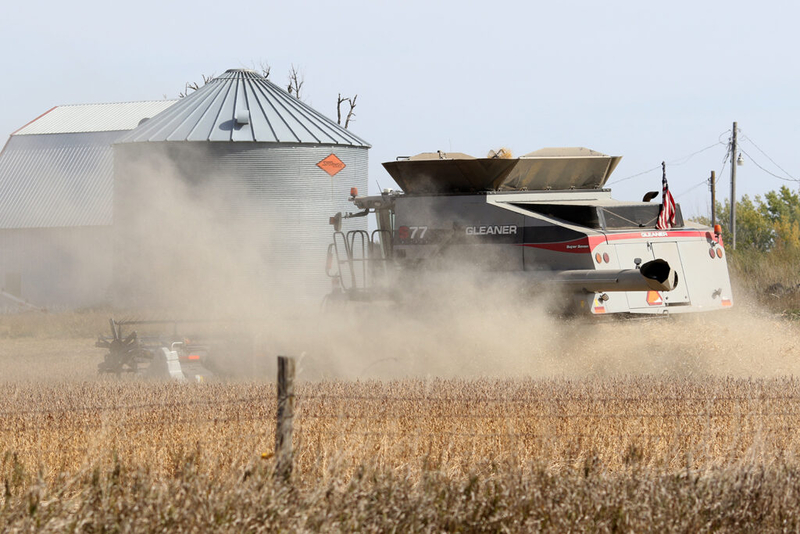 As Iowa harvest picks up, state officials urge farmers to vote early 