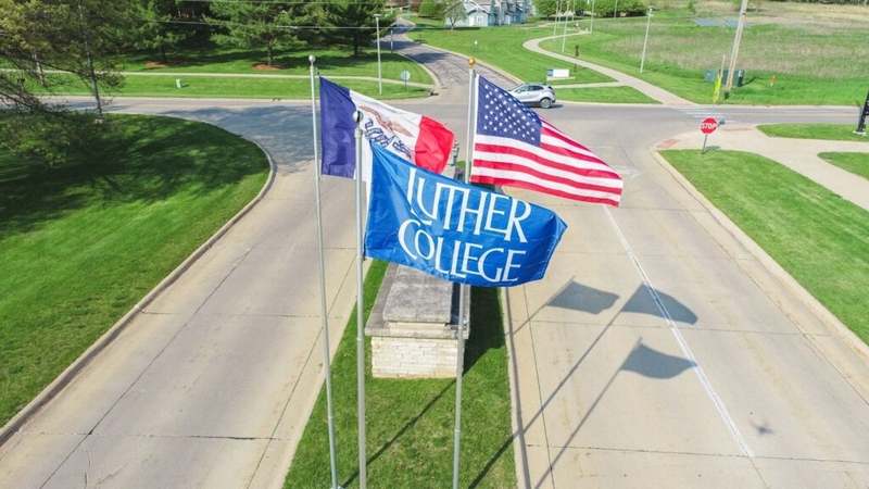 Luther College to offer preferred admission to students in Minnesota district
