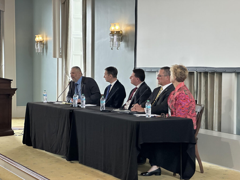 Center for Intellectual Freedom advisers debate oversight of activities, curriculum