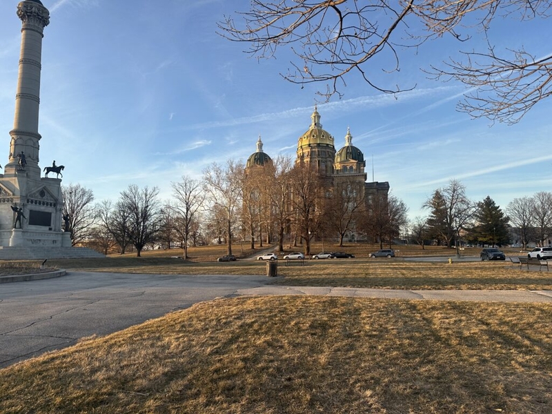 Iowa House passes restrictions on foreign involvement in health care, ballot issues