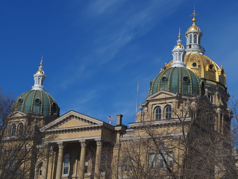 Lawmakers debate school dress codes, nitrous oxide, Iowa City research center