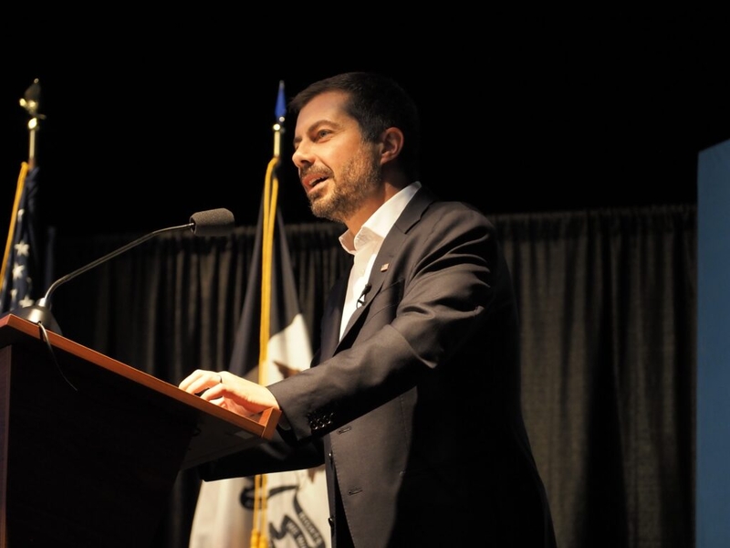 Buttigieg calls to abolish Electoral College; Iowa Democrats optimistic for midterms