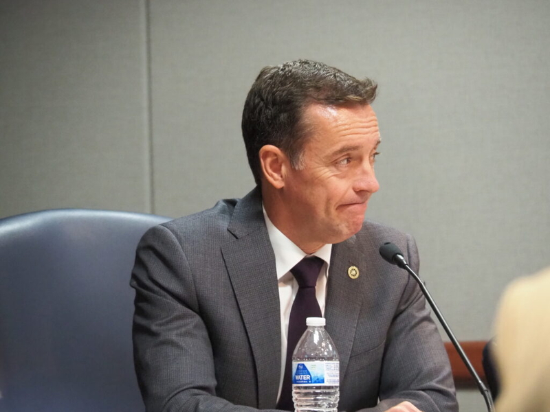 Kansas Board of Regents affirms union contract for University of Kansas faculty, academic staff
