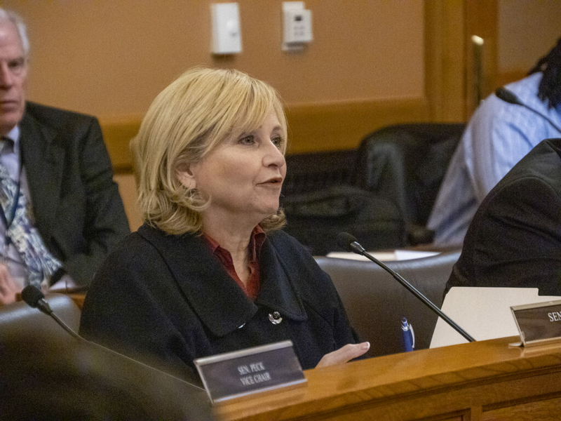 New Kansas flat tax proposal would mainly benefit state’s top 20% of earners, analysis shows