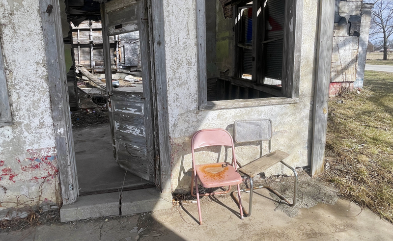 Ruined beauty of Kansas: Ghost towns and buildings splinter under weight of time