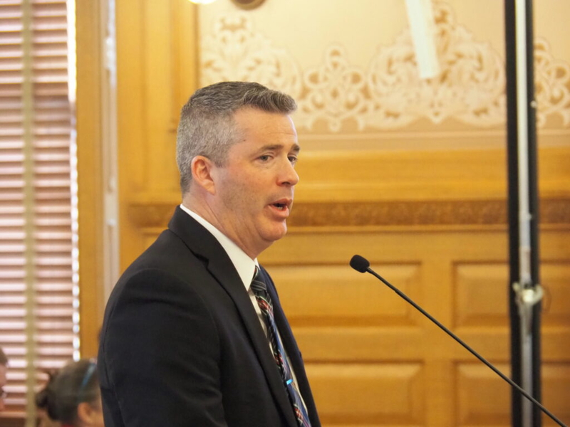 Kansas ‘back to work act’ would force state employees to return to offices