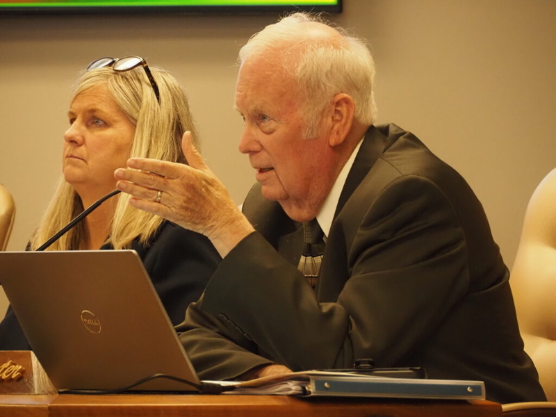 Kansas State Board of Education starts work on technology use policies for public schools