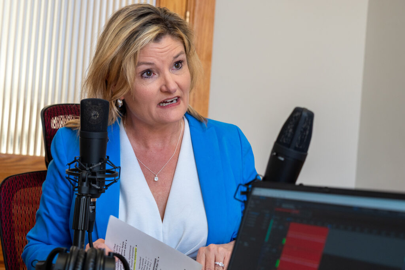 Kansas senator leans into bipartisan allure in campaign for Kansas governor