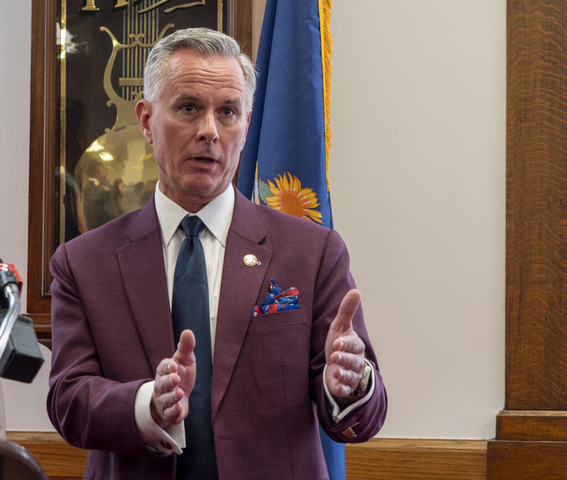 Federal jury clears KBI director of wrongdoing in ouster of former bureau administrator