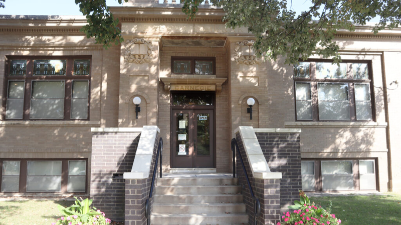 A Carnegie library opened in 1914 is still a lifeline for this rural Kansas town. With no popups.