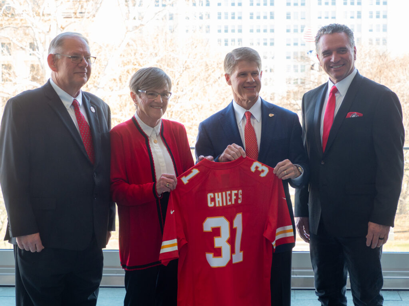 Kansas governor signs sports authority bill to guide Kansas City Chiefs’ developments