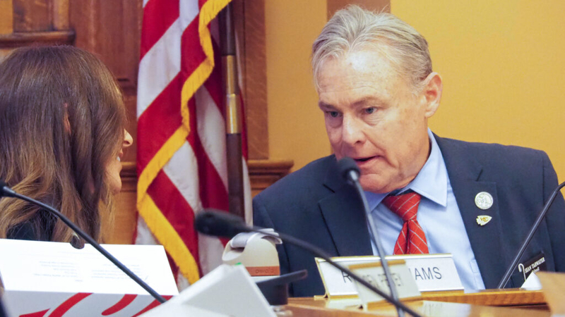 Kansas bill ends annual write-off of employers’ negative balance in unemployment trust fund