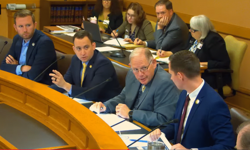 Kansas Legislature scraps $288,000 contract with company linking lawmakers to constituents