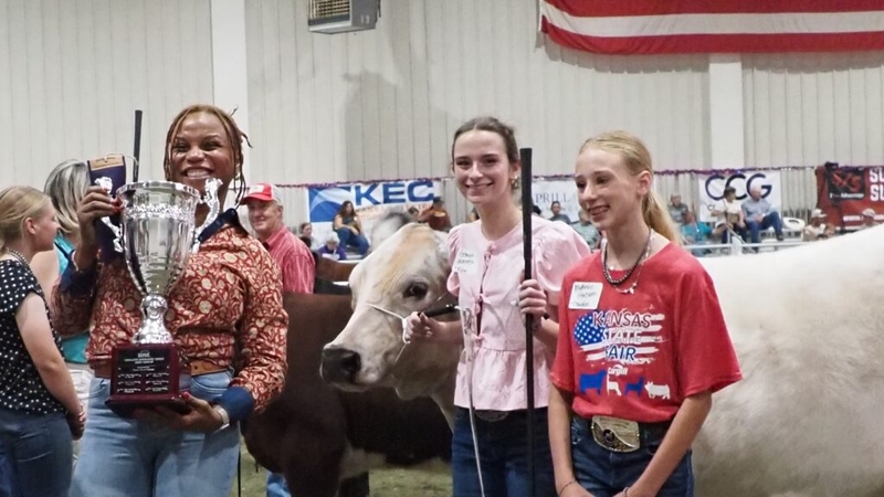Kansas legislators compete in cattle showmanship, learn about beef industry at state fair