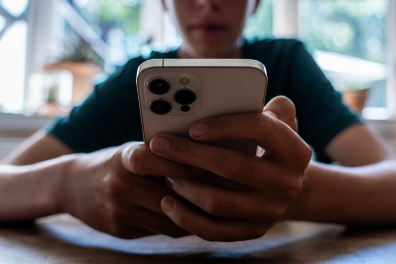 Do social media bans protect teens’ mental health? Research suggests bans aren’t the answer.
