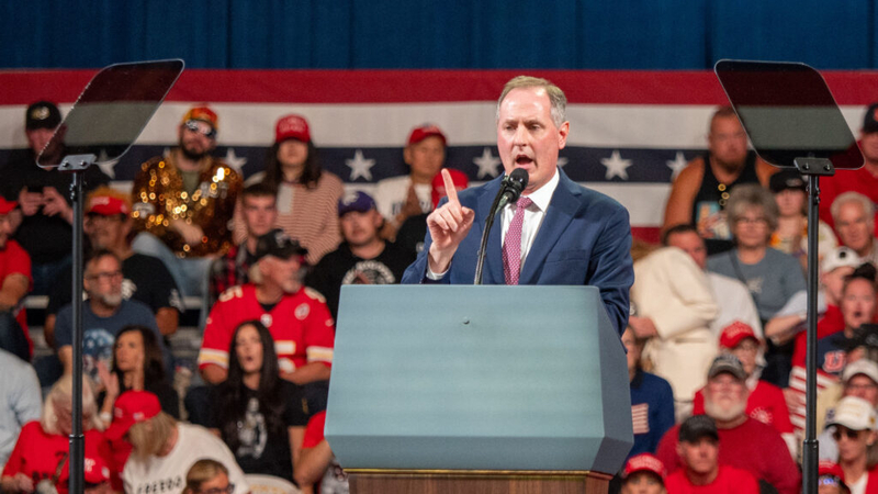 Republicans attempt to tie Kansas Democrats to extremism with spurious claims at Trump rally
