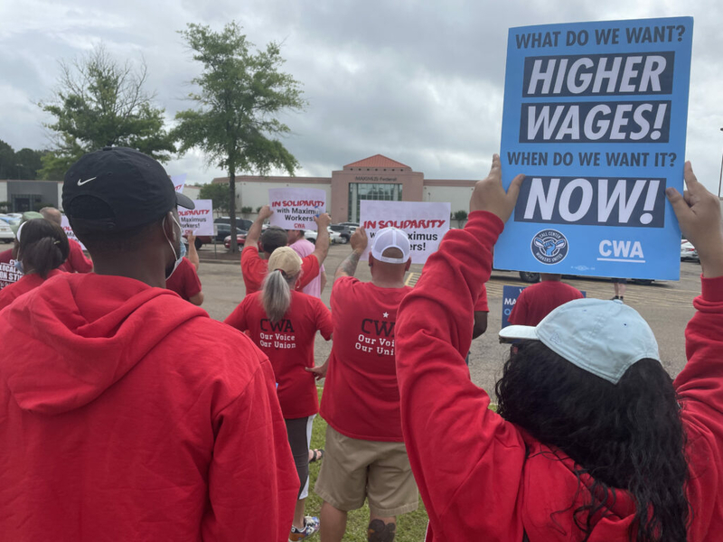 Mass layoffs spark protests at federal call centers in La. and Miss.