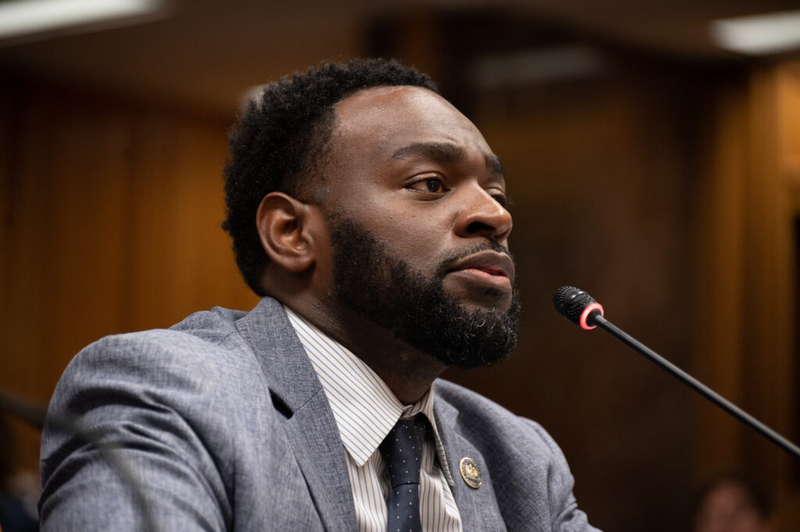 Louisiana lawmakers pass bill that could vacate a colleague’s ethics fine