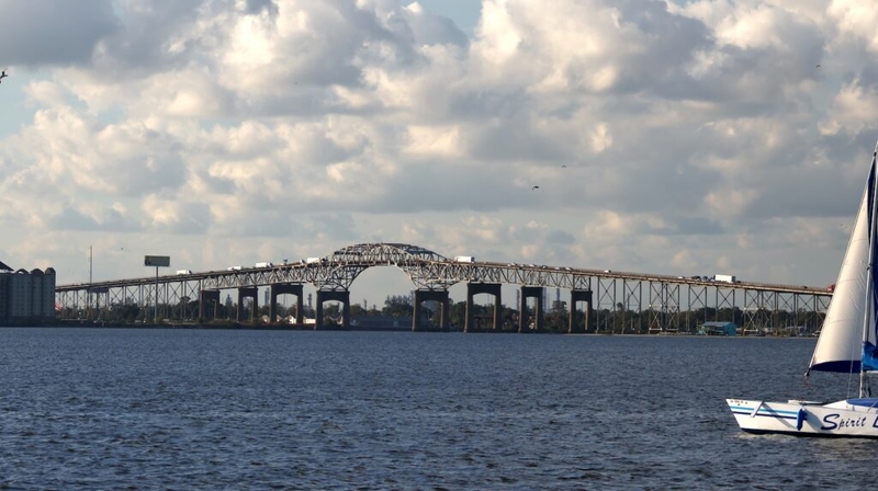 Group criticizes state for late, lenient pollution enforcement in Lake Charles