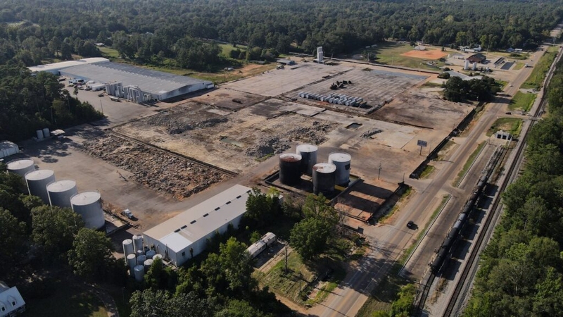 Damage, questions linger a year after Smitty’s Supply disaster as company plans comeback