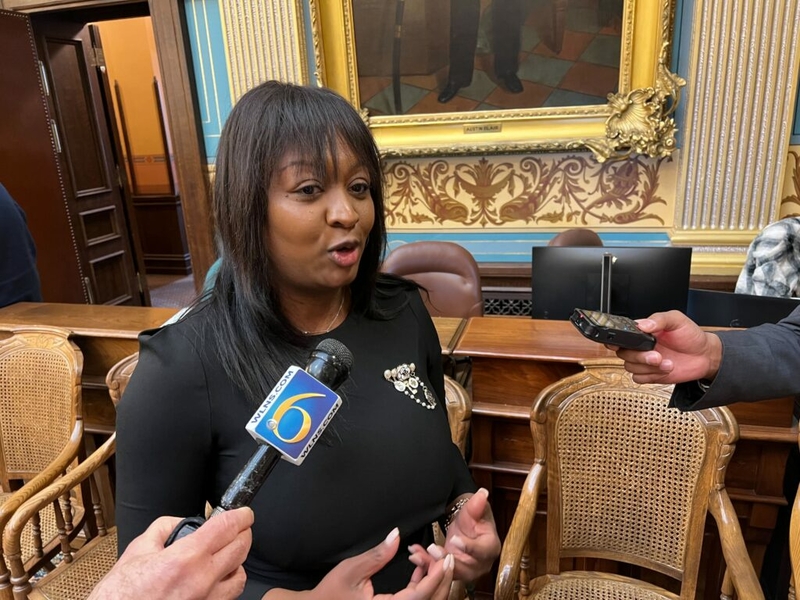 Michigan Senate approves cap on payday loan interest rates