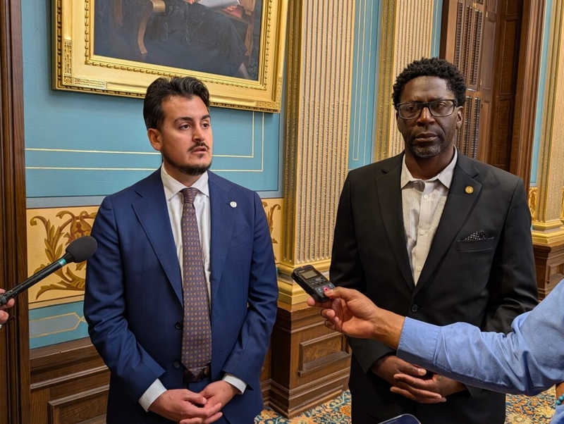 Senate Dems move ahead on bills establishing a Michigan exchange for health and dental insurance
