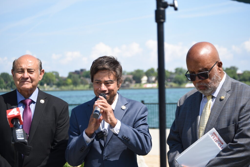 Thanedar, House Democrats call on Trump to open Gordie Howe bridge