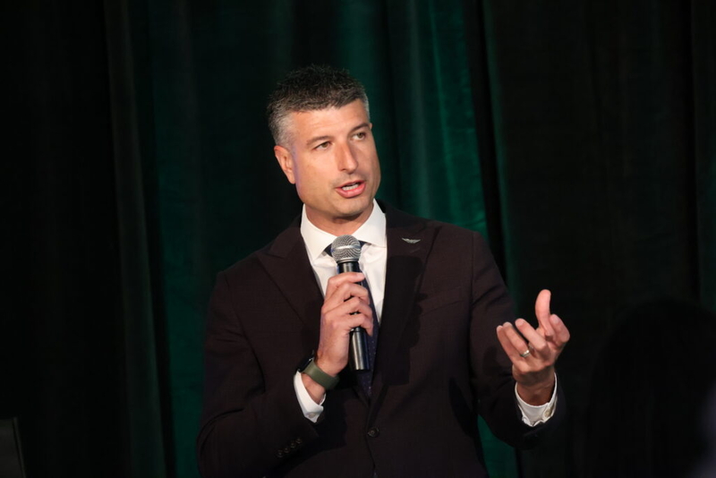 Barrett pushes for international AI agreement as health professionals back Doctors Not AI Act