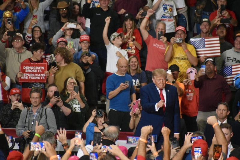 Trump invokes anti-Muslim rhetoric to attack El-Sayed at Michigan rally supporting Rogers, James